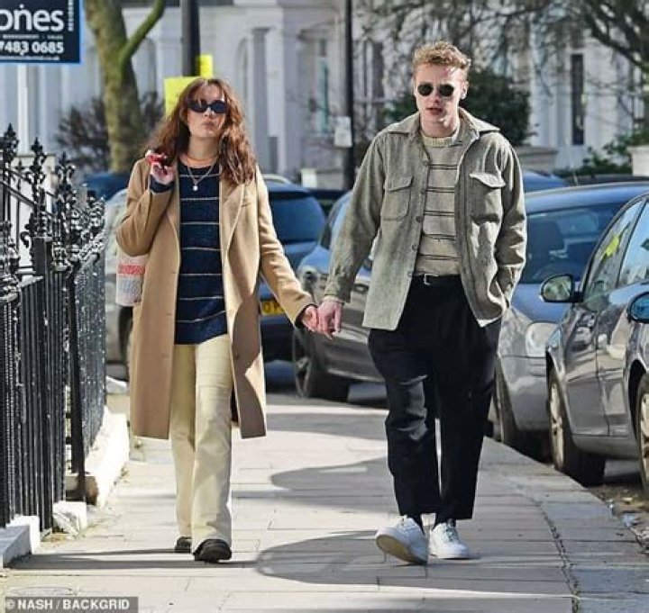 Unveiling Olivia Cooke's Partner: Unraveling The Mystery