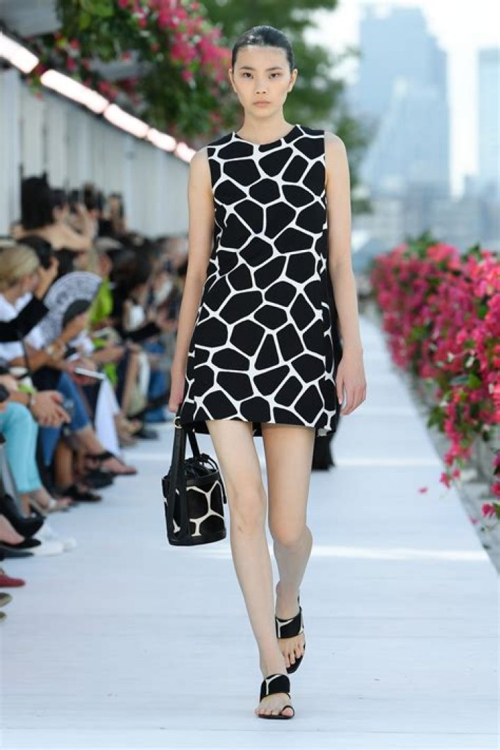 Who Is Sherry Shi? Everything To Know About The Model correo