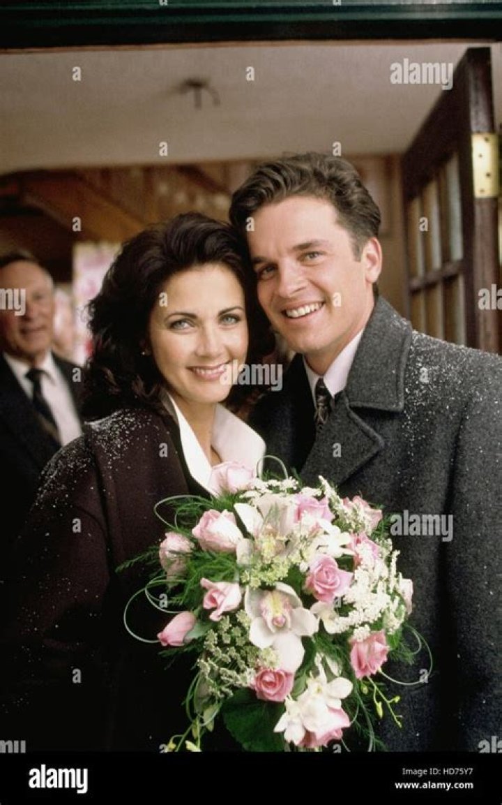 Who is Steven Eckholdt wife Kristen Getchell?