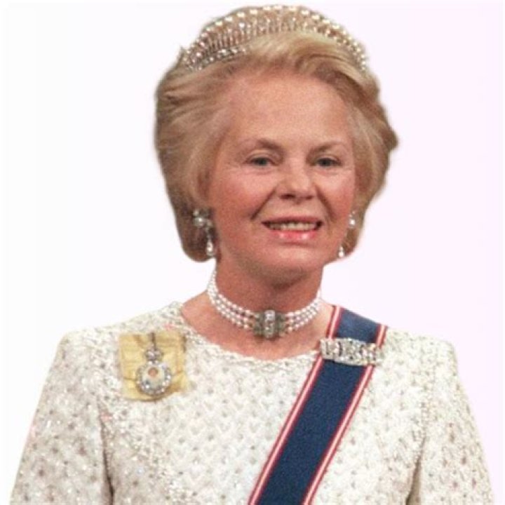 Wiki Height Age Husband Net Worth Family