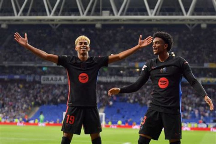 Discovering The Yamal Οικογένεια: A Cultural Journey